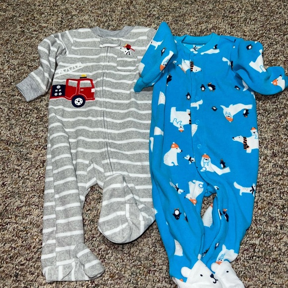Boys Fleece 6 month Pajamas - Gray Stripes and Blue Polar Bear - Picture 2 of 4